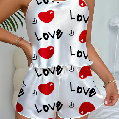 Love Desenli Beyaz Saten Şortlu Gecelik Takım Beyaz