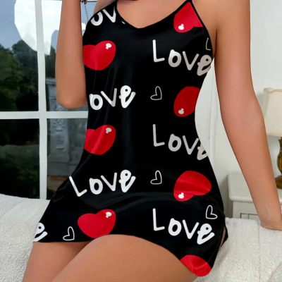 Love Desenli Siyah Saten Gecelik